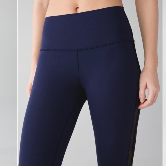 Lululemon High Times Mesh Insert 7/8 Leggings - Picture 3 of 9